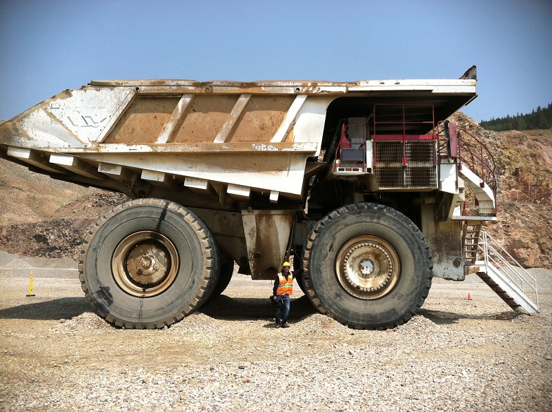 Zumi big truck small